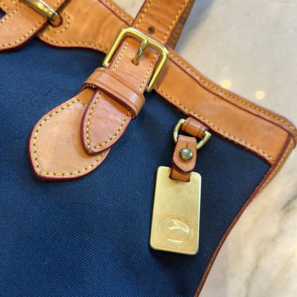 Dooney & Bourke Vintage Retired Cabriolet Bag - Picture 3 of 16